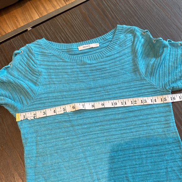 Ricki’s teal blue light sweater in size extra small. - Picture 6 of 9